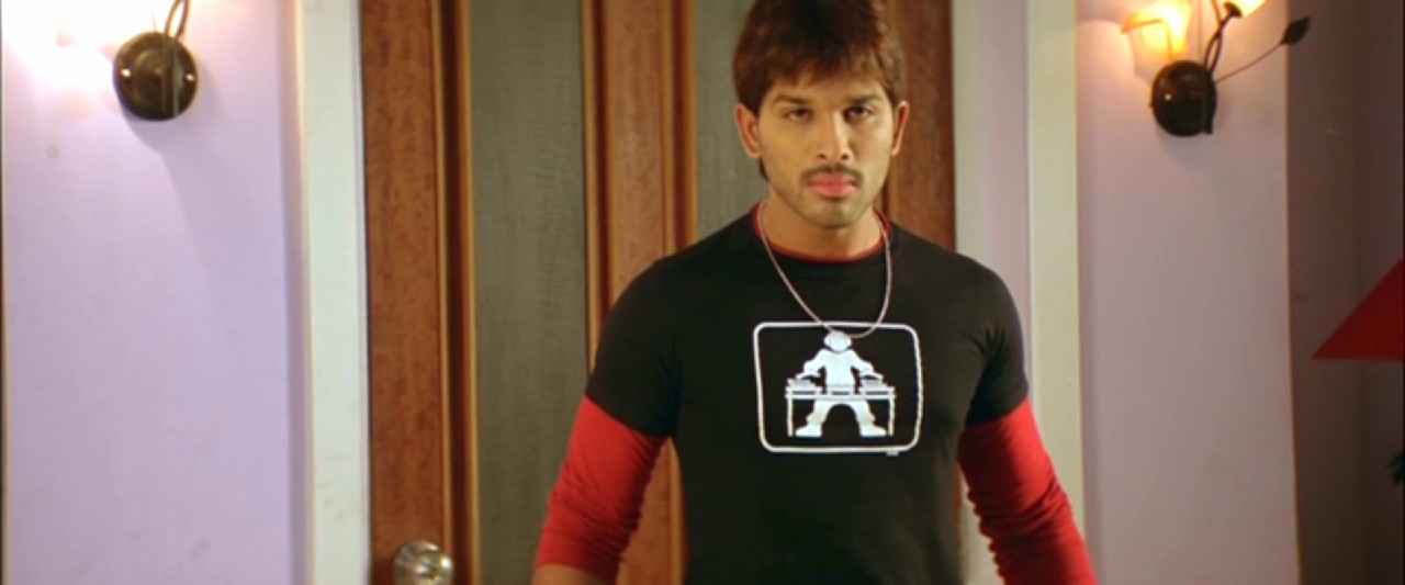 Happy! (2006) WEB-DL Hindi + Telugu 1080p AVC DDP 5.1 ESub CineVood.mkv.0002